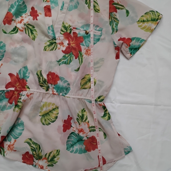 MILEAGE women'sCream and Red Peplum Blouse with Mandarin Collar Size L - Picture 6 of 9